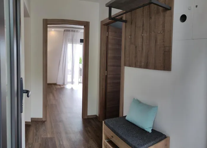 شقة Mandi's تْسْغيكفانِتْسا